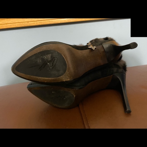 Donald Pliner Genuine Fur trim Ankle Boots Super cute! - Picture 9 of 15